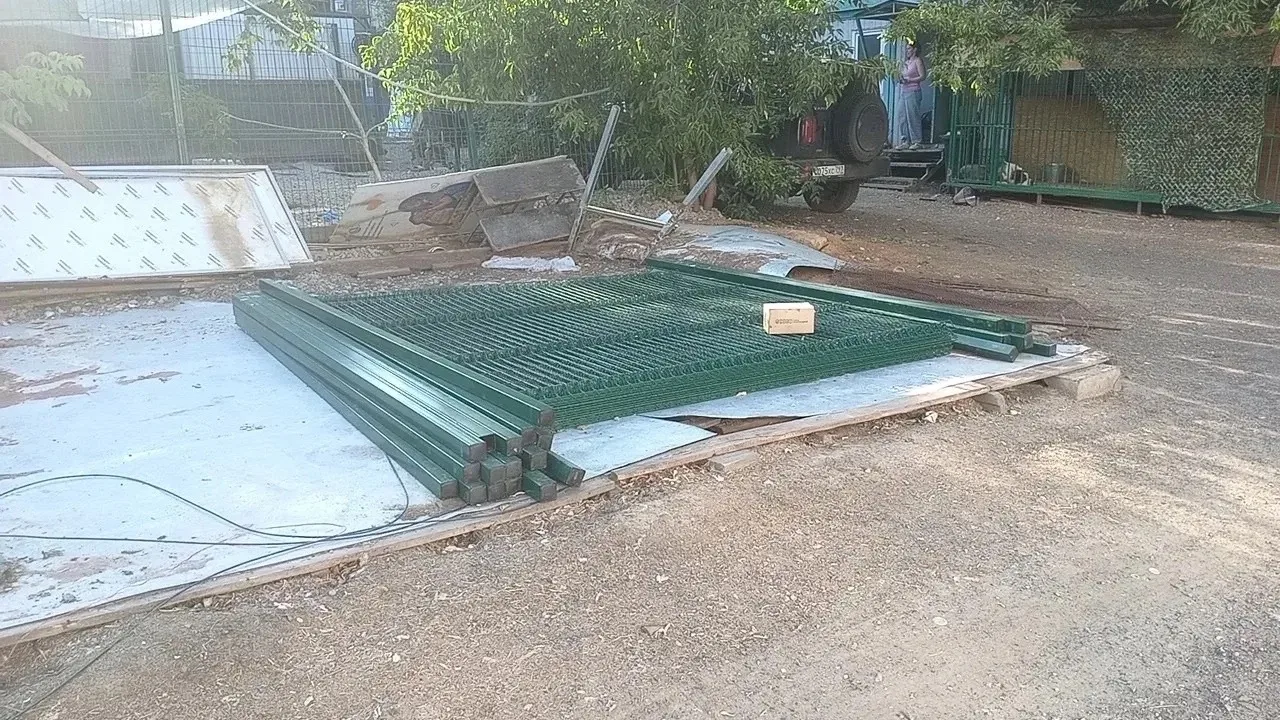 Приюту нужен щебень и будки🆘