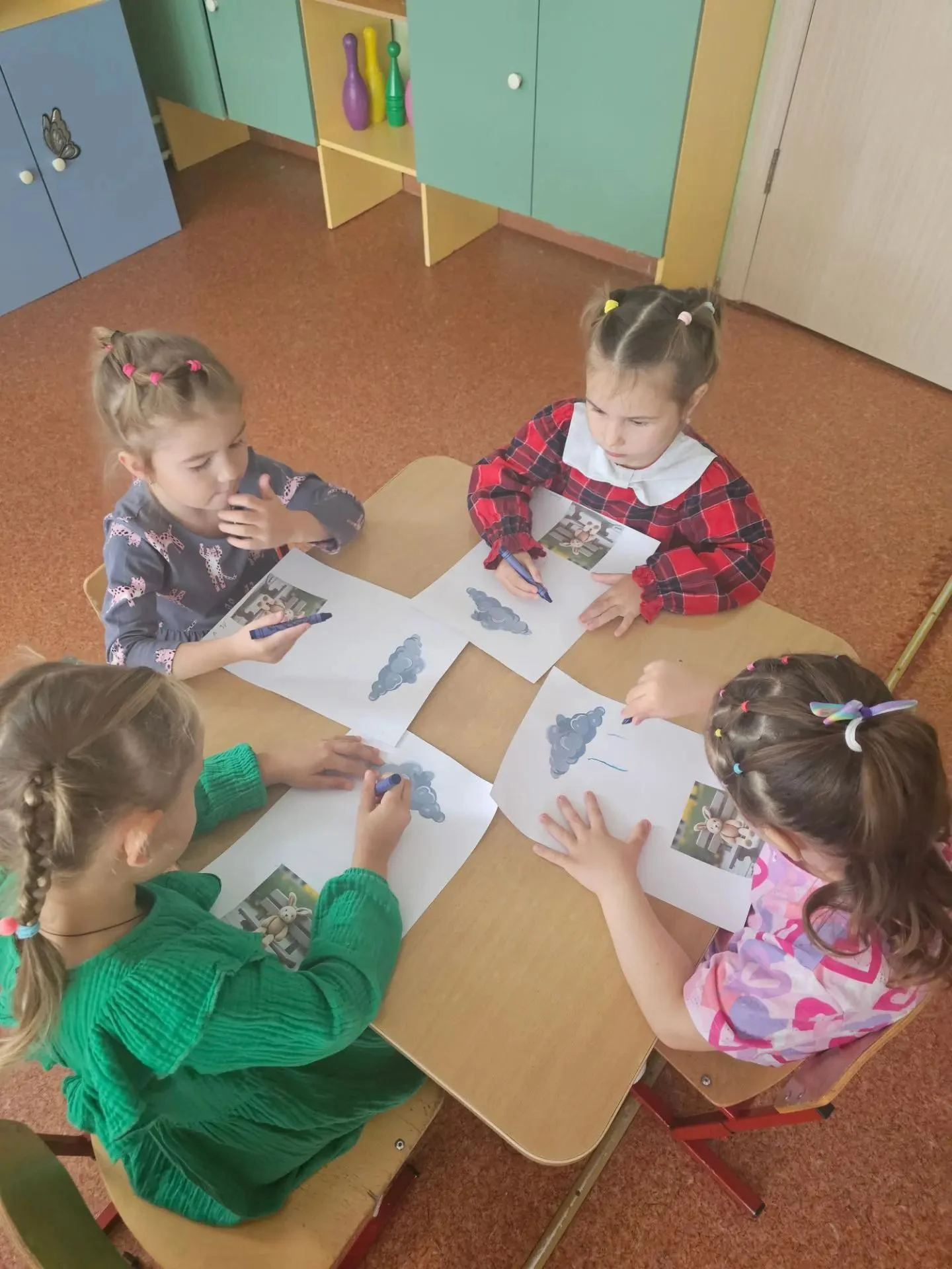 «Дождик из тучки»: рисуем доброту по стихотворению «Зайку бросила хозяйка»
