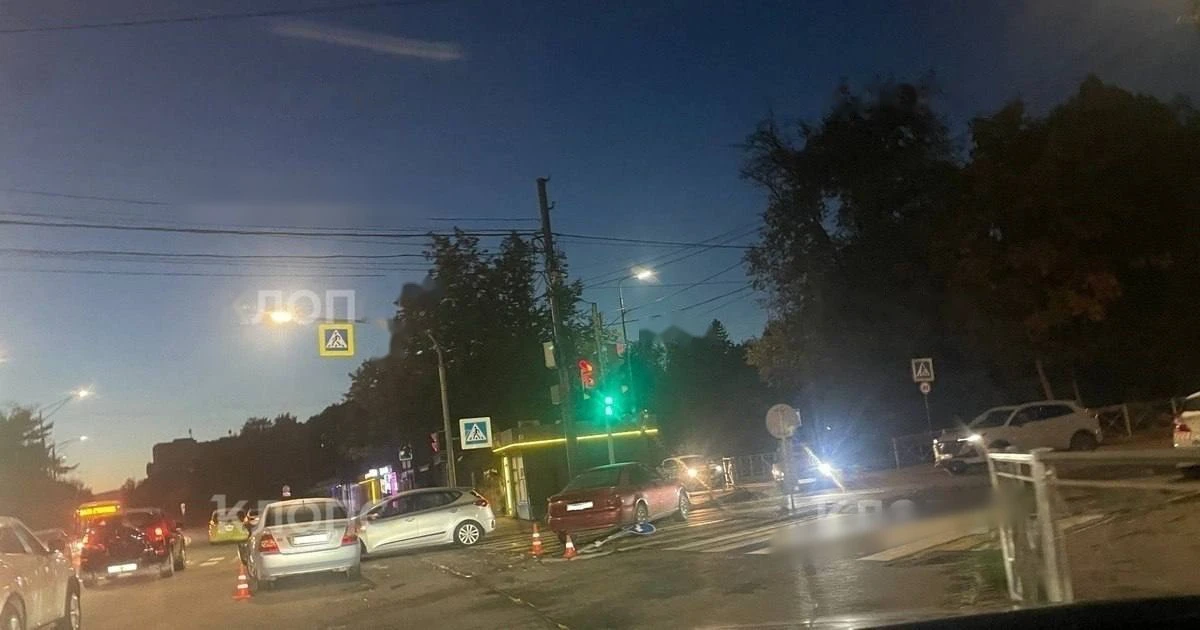 Калининград вечером сковали 8-балльные пробки после ДТП
