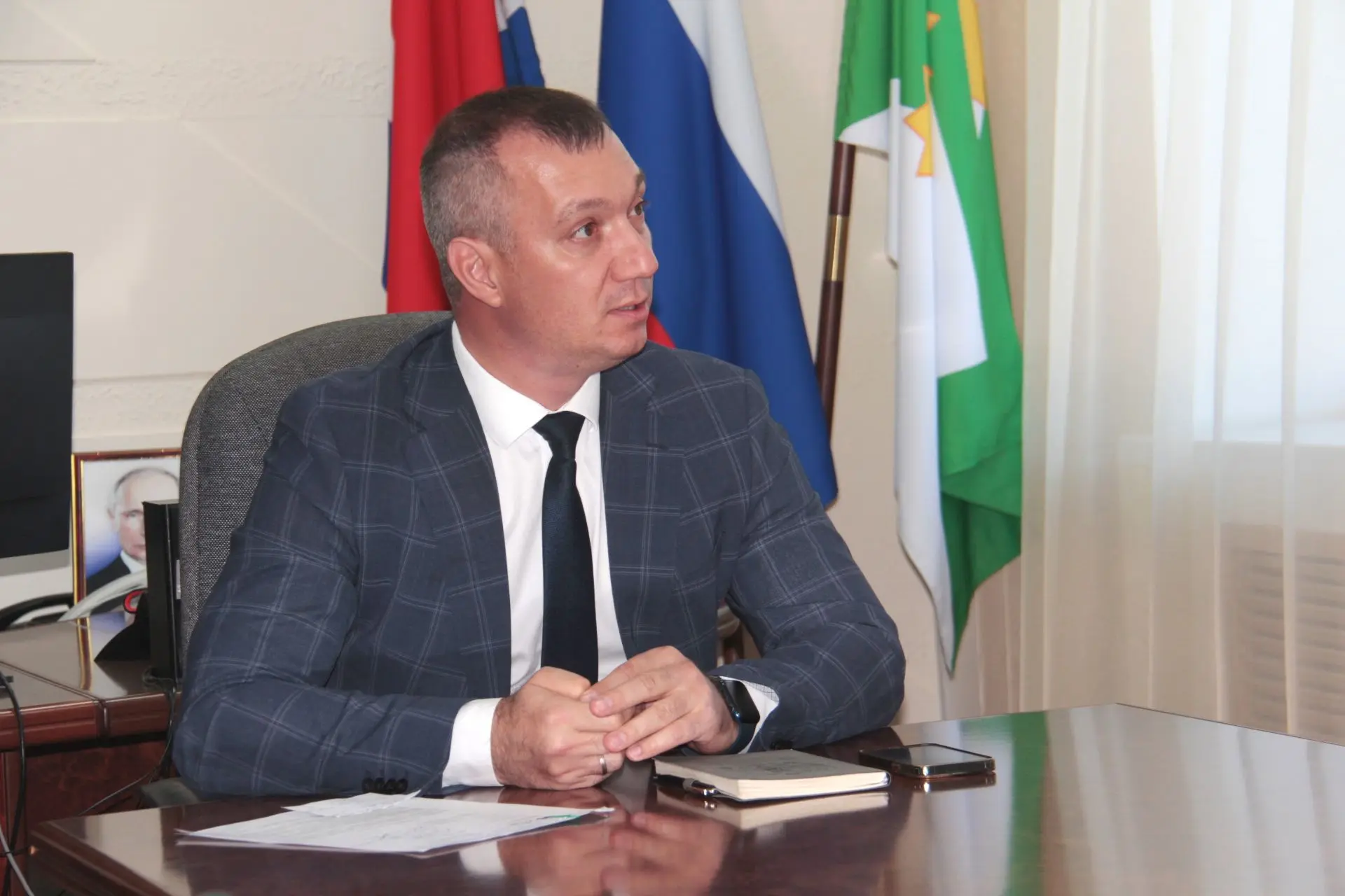В пятницу, 16 октября, временно исполняющий полномочия главы Бурейского округа Игорь Бе...