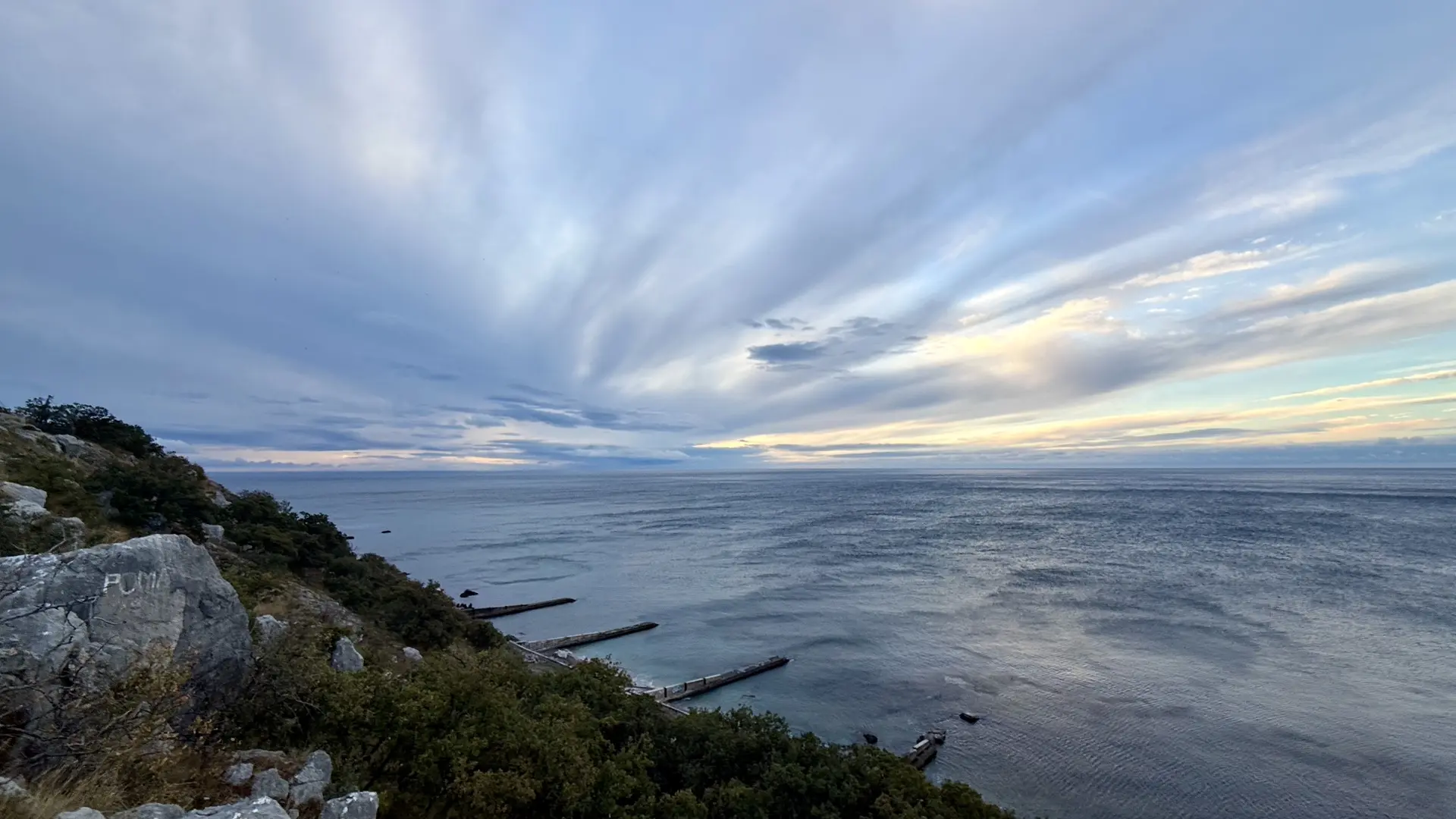 🌊🍂 Доброе пятничное утро из Понизовки!