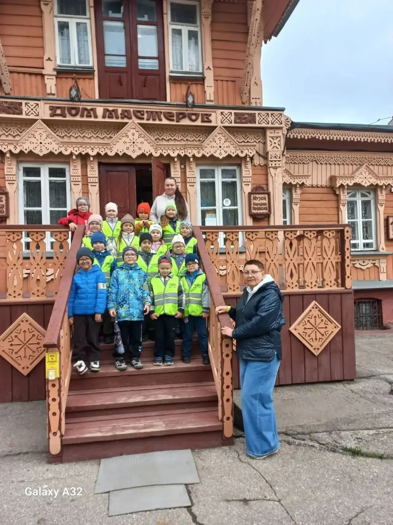 6 октября подготовительные группы №5 и 11 посетили «Дом мастеров».