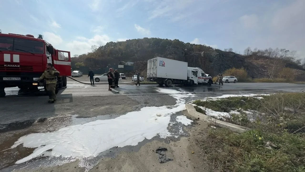 Два пассажира "скорой помощи" получили травмы в ДТП с грузовиком