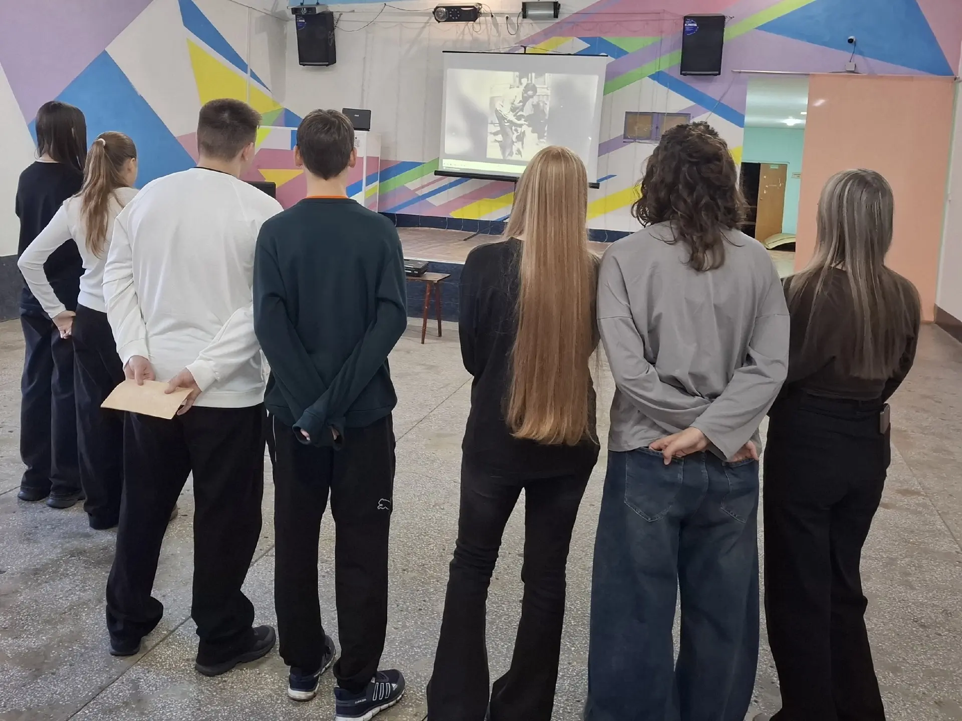 🏠 Купили дом за 400 рублей и выпили чаю у купца Вишняка!