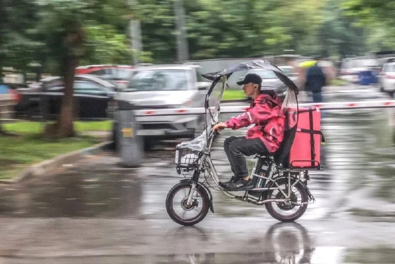 🛵 Курьеров без знания ПДД переведут в неактивный статус