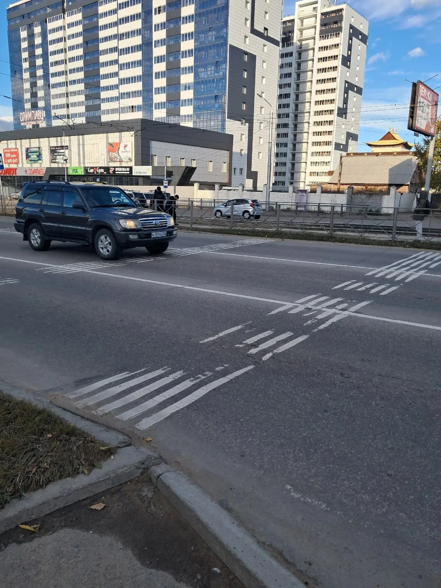 На ул. Бабушкина повысили безопасность для пешеходов