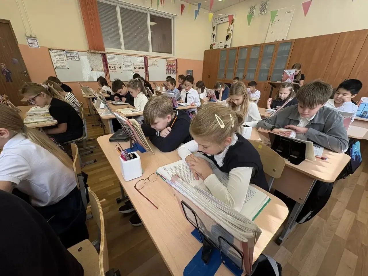 📚 Читаем вместе: 9 октября — отмечаем День чтения!