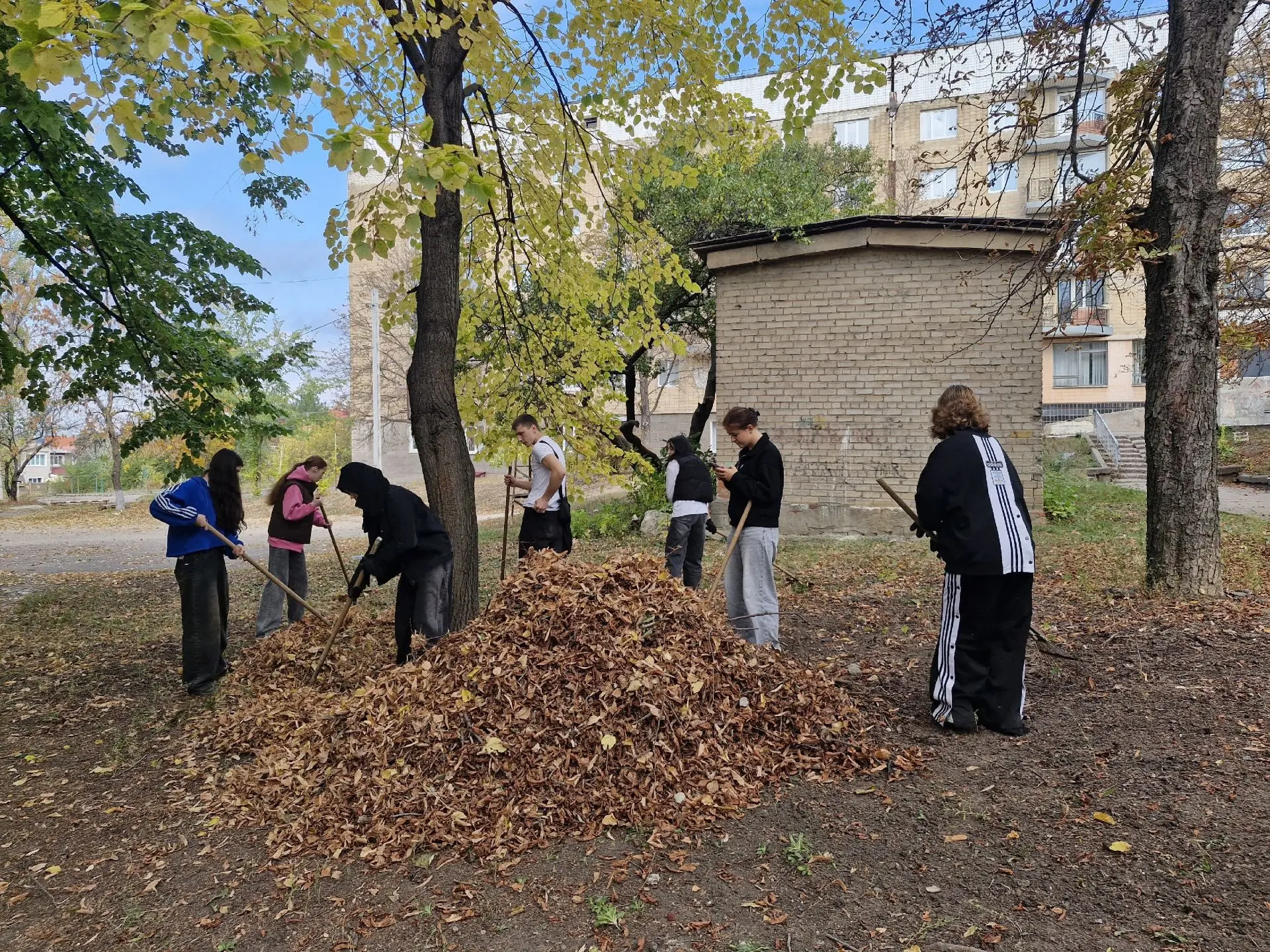 🍁🍂🍁🍂🍁🍂🍁🍂🍁Осень - это не только время уборки урожая, но и пора наведения чистот...