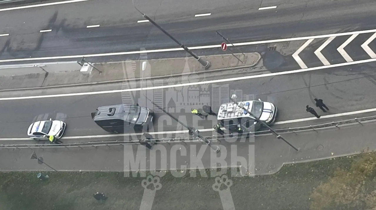 ⚡️ Женщина погибла во время поездки на электросамокате на Сколковском шоссе