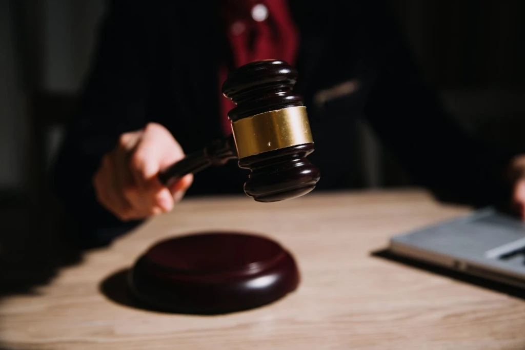 ⚖️ Экс-главу одного из муниципальных образований Приангарья ждёт суд за превышение долж...