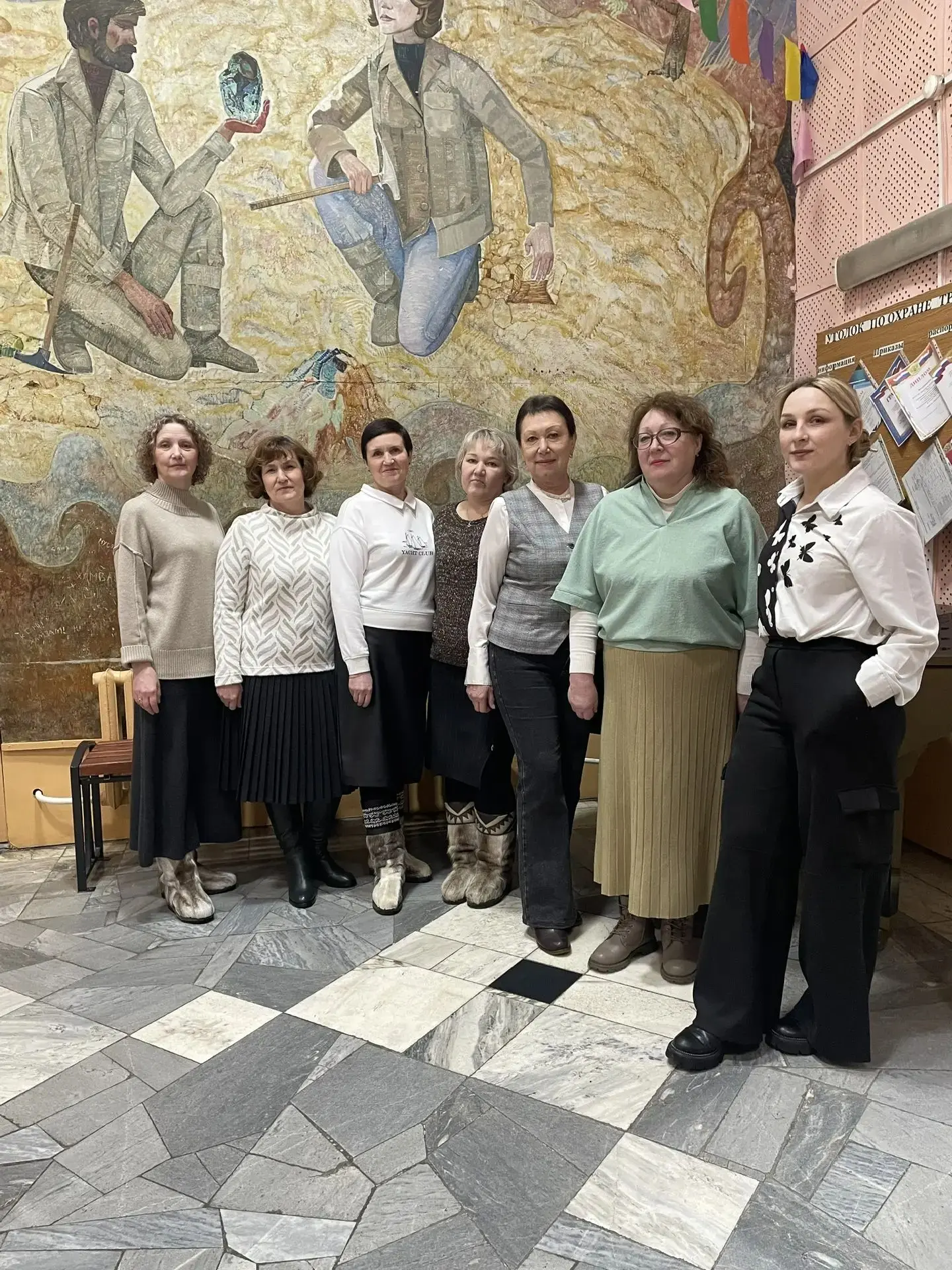 🎶 Детская музыкальная школа п. Мама поздравляет своих преподавателей с Днём учителя! 🎉