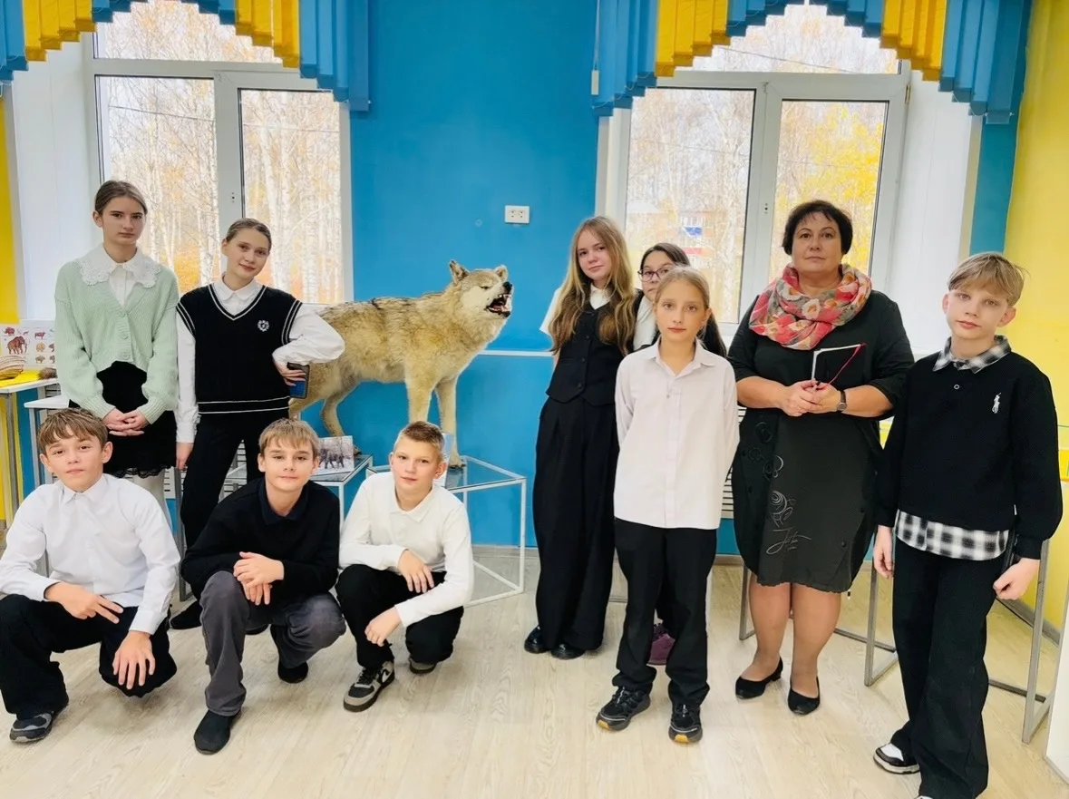 В нашей школе открылась мобильная экспозиция городского краеведческого музея «От коралл...