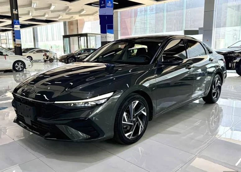 Hyundai Elantra 2023  из Китая 🇨🇳