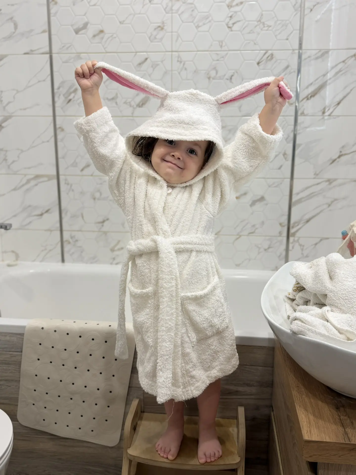 Зайца поймала🐰💕