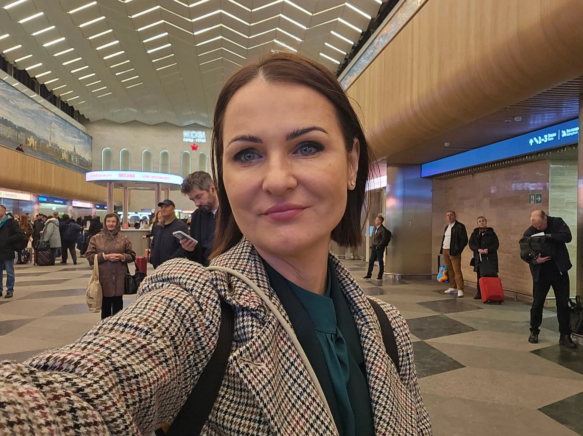 Еду в Питер! Волка ноги кормят, а общественники могут даже не есть, для них главное - м...
