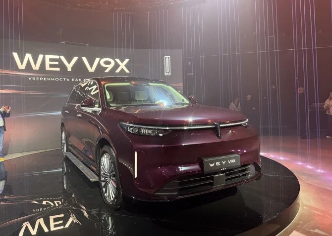 🚗 В России начинаются продажи нового гибридного кроссовера WEY V9X