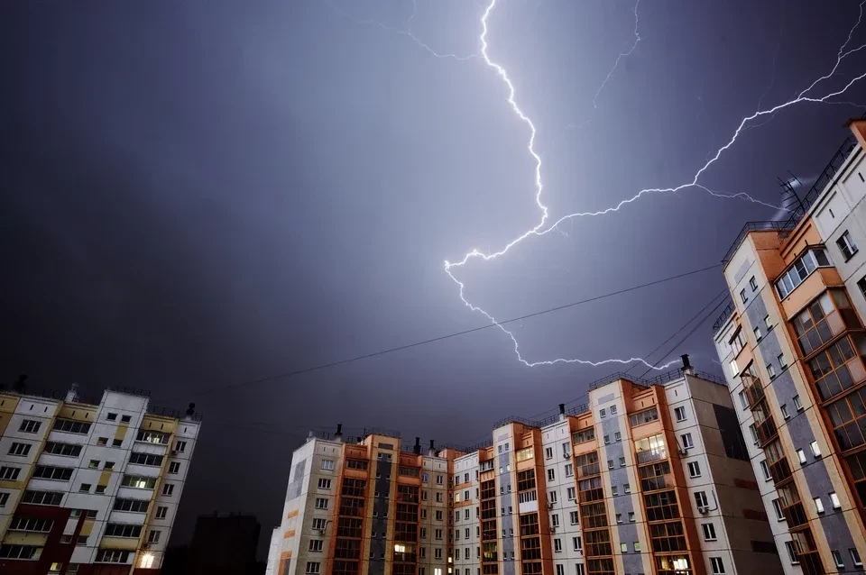 ❗️Редкая для октября гроза возможна в Москве в понедельник