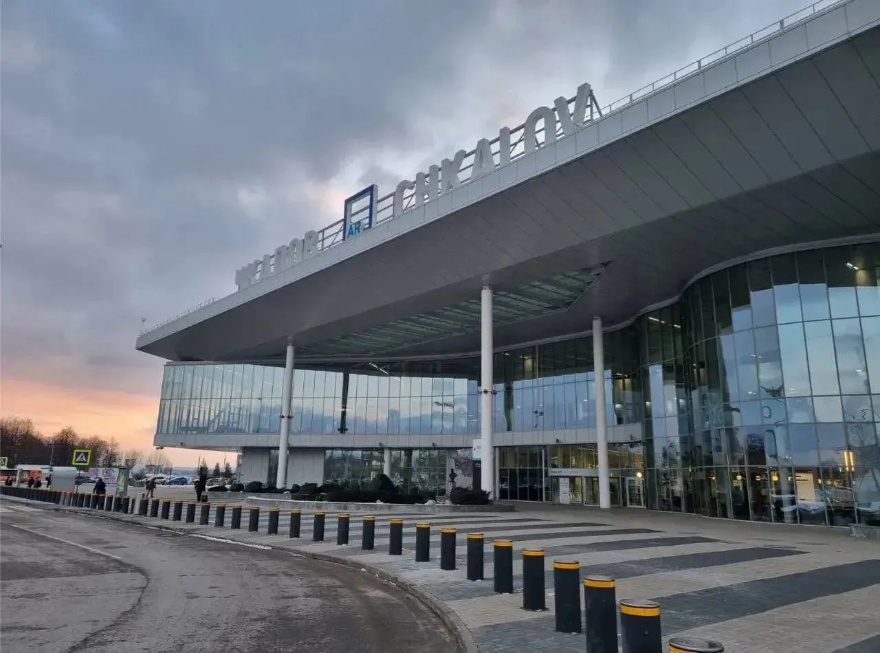 ❗️ Аэропорт Нижнего Новгорода временно закрыт на прием и выпуск самолетов.