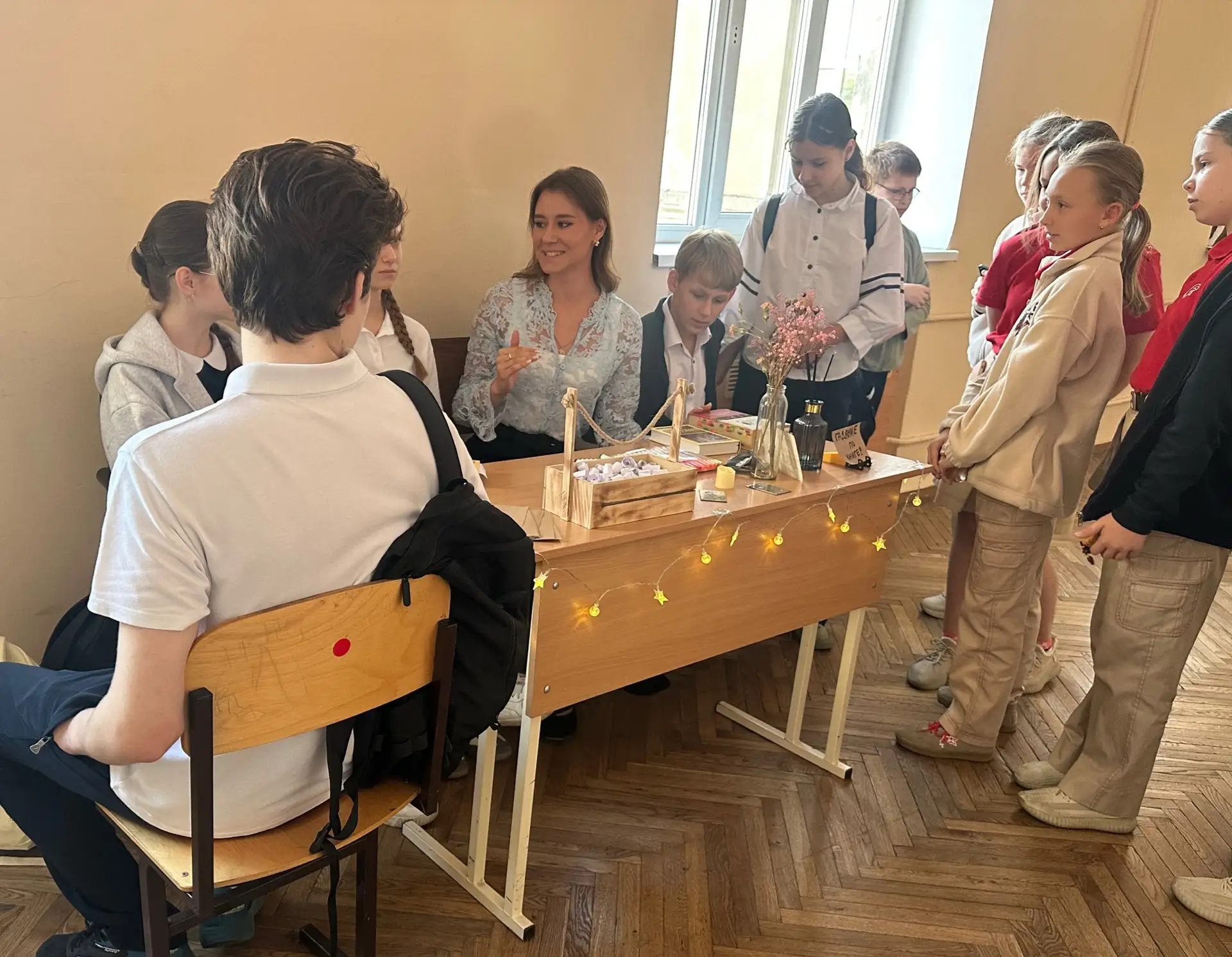 🎉 Всероссийский день чтения: цитаты и книжные гадания! 🎉