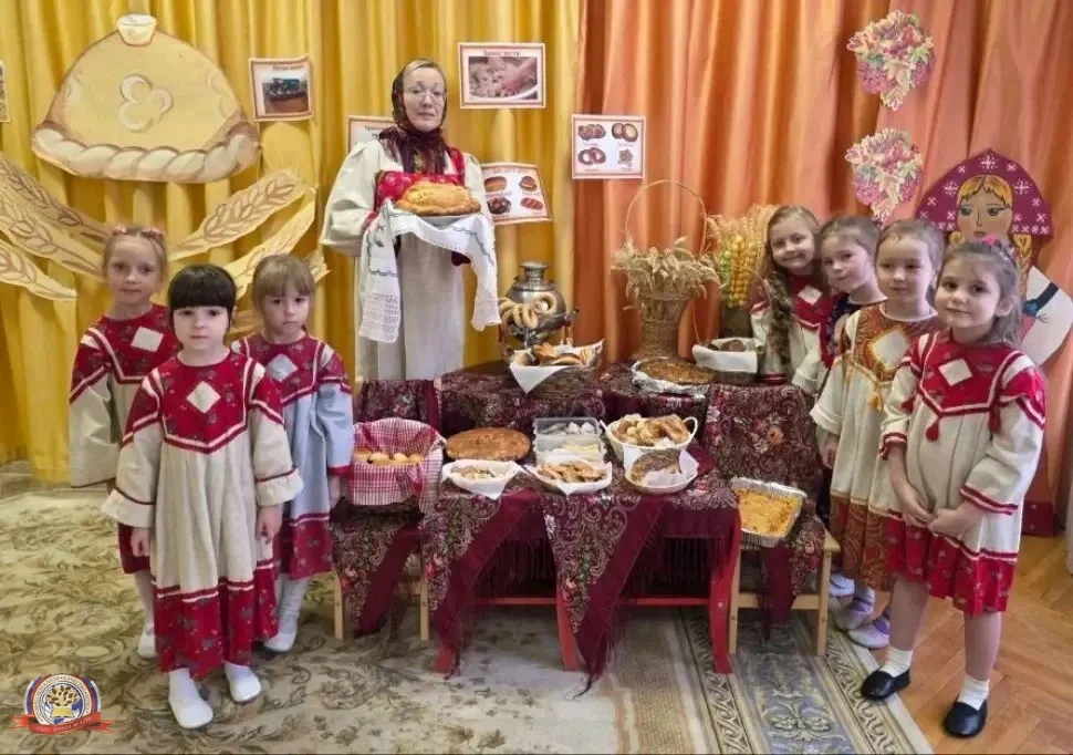 От зёрнышка до каравая: в 16 корпусе отметили Международный день хлеба!