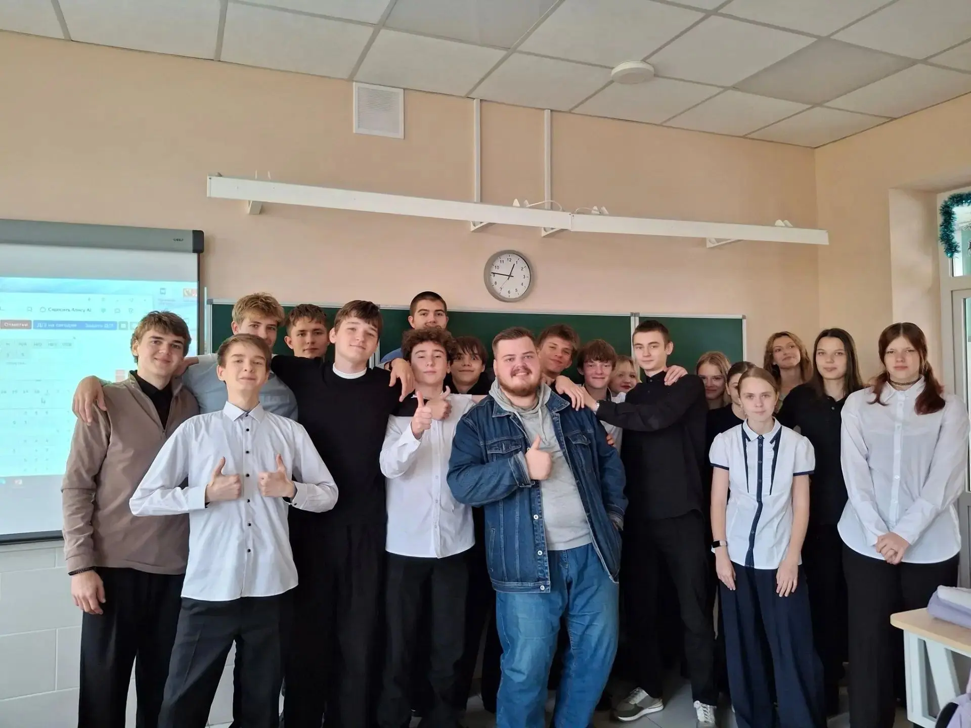 «“МОЙ СТУДЕНЧЕСКИЙ ПУТЬ”: ВСТРЕЧА 10 КЛАССА С ВЫПУСКНИКОМ ГИМНАЗИИ,  СТУДЕНТОМ СГУВТ, В...