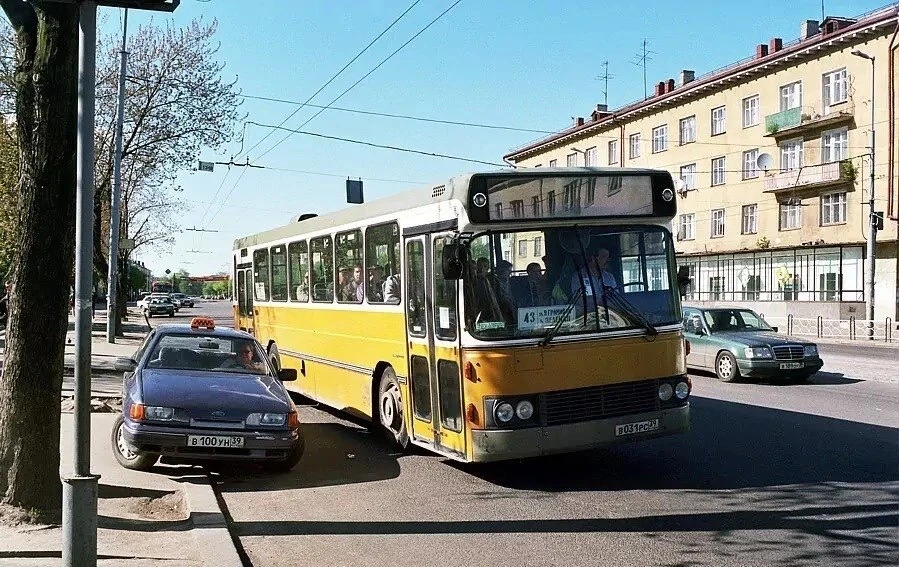 Ленинский проспект, 1999 год.