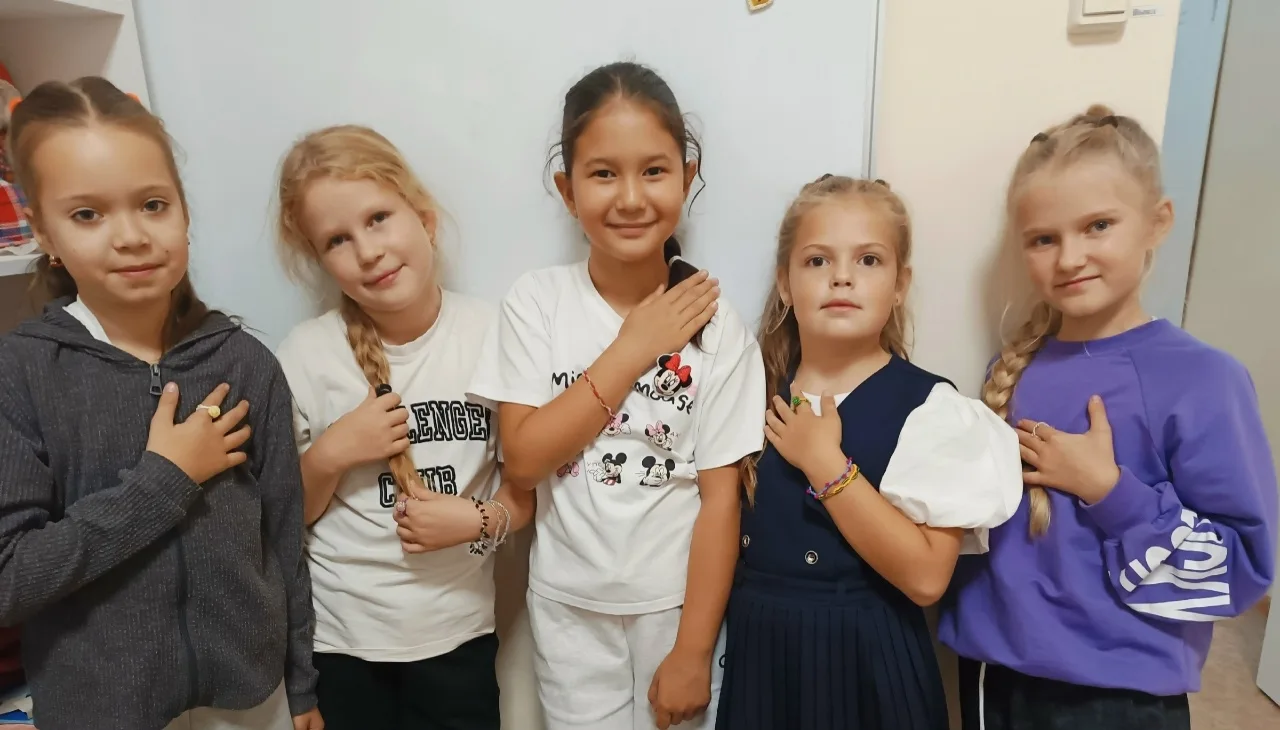 🍂📿В Центре дополнительного образования на занятиях по программе «Бисерный дизайн» дев...