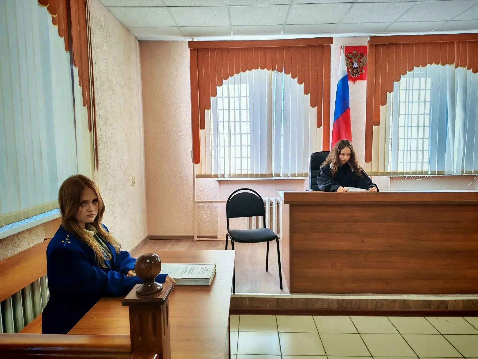 🎓 Знакомство с миром правосудия: обучающиеся «Дома закона» побывали в Петровском город...