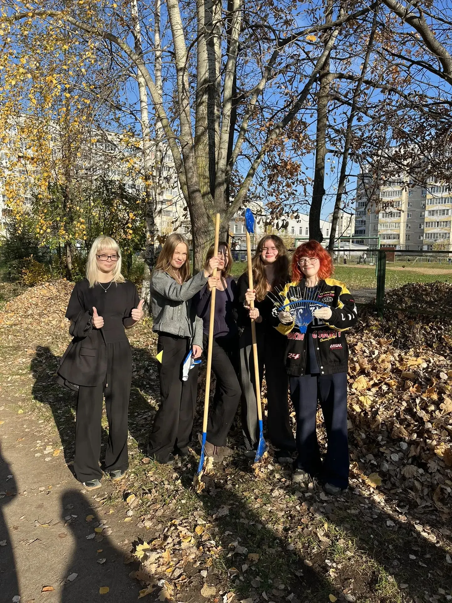 🍂 С 9 октября в городе объявлен общегородской субботник.