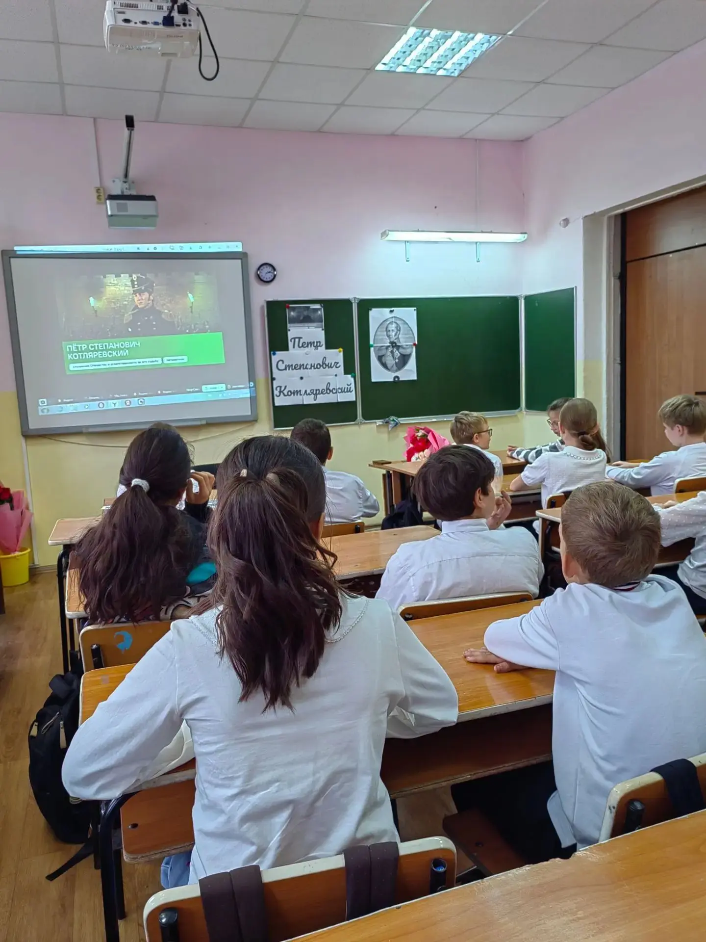 🕊️ 5 октября в 6 «Б» классе (классный руководитель — Козлова М.А.) прошло очередное за...