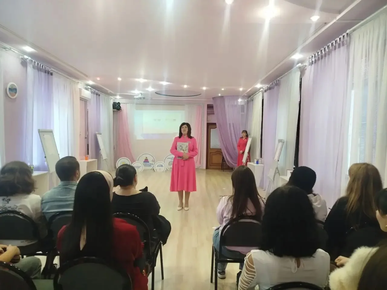 🍂 Не просто родительское собрание, а настоящий вечер доверия и открытости!🤝