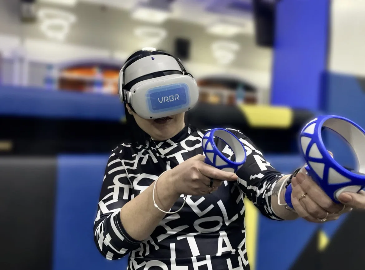 VR - место, которое в прямом смысле погружает тебя в другую реальность🤩