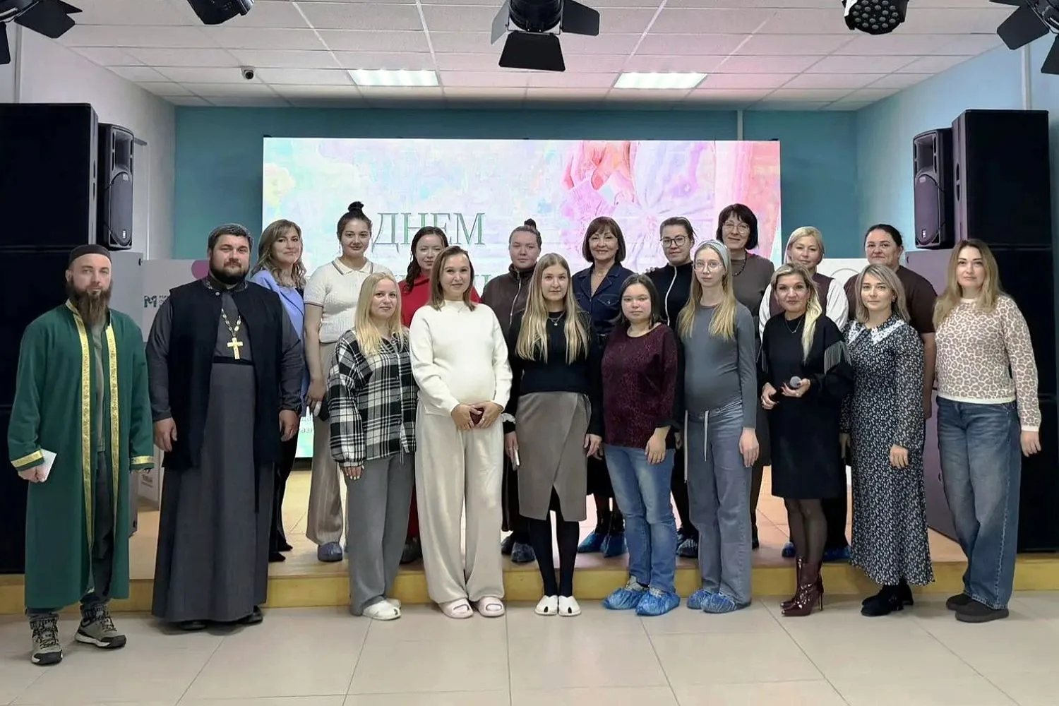 ⚜️ Праздник материнства и семейной заботы в Мензелинске