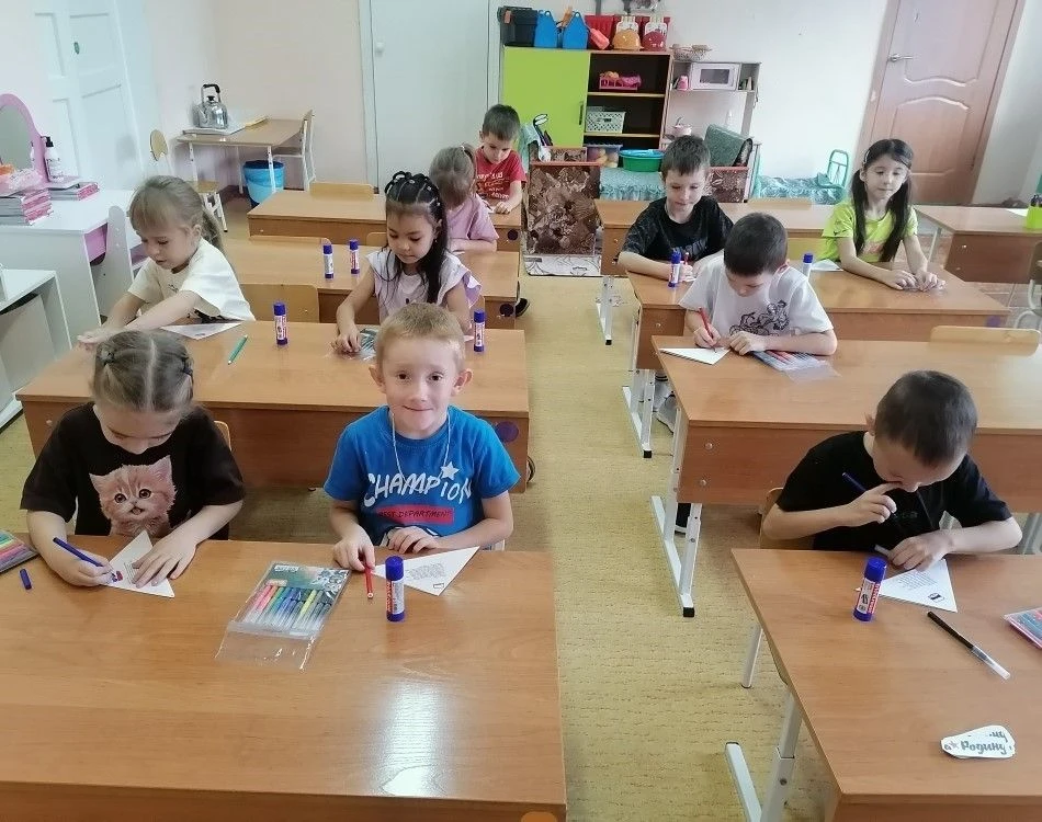 📨Воспитанники подготовительной к школе группы «Звездочки» приняли участие в трогательн...