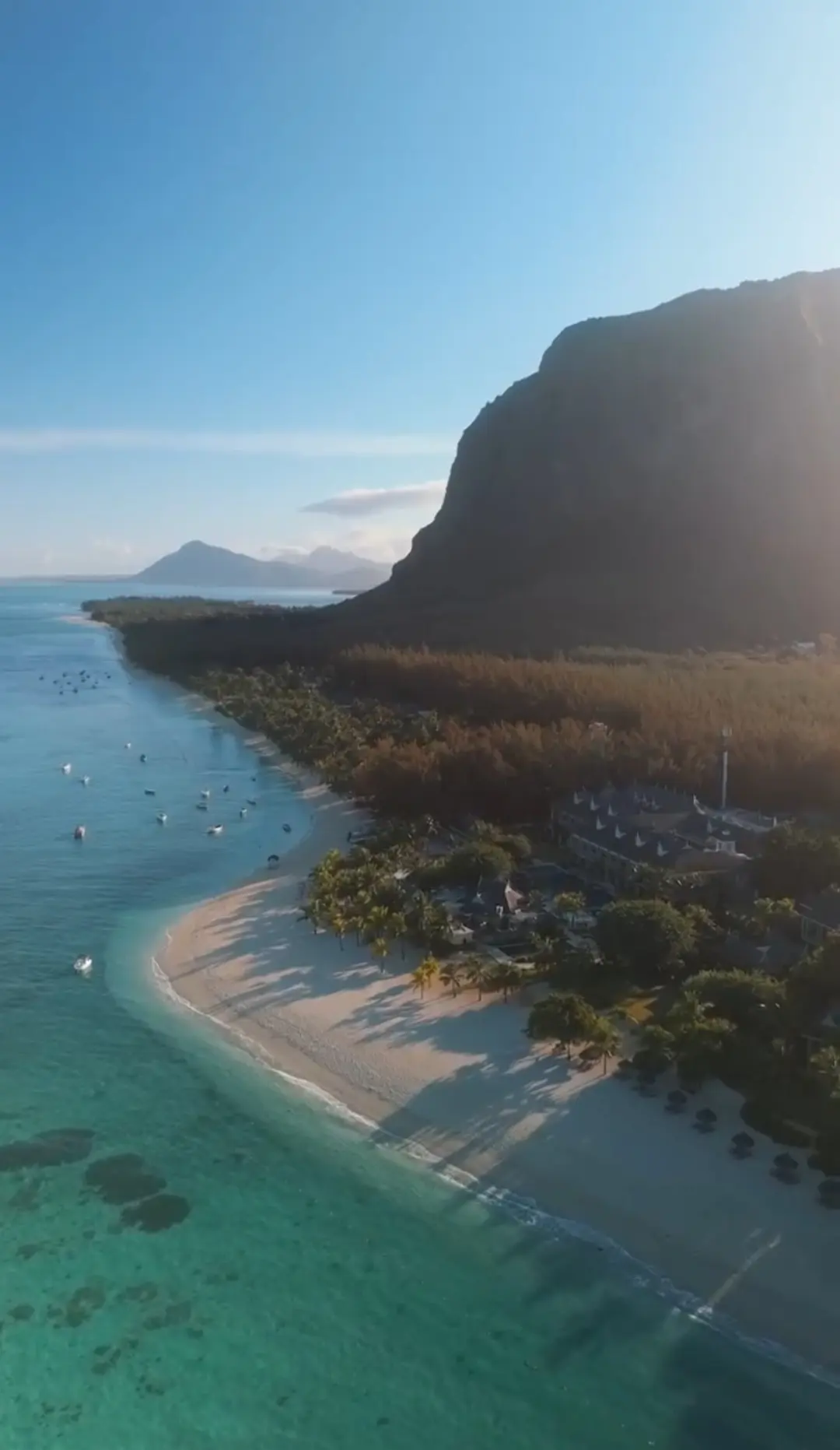 The St. Regis Le Morne Resort 5* на Маврикии