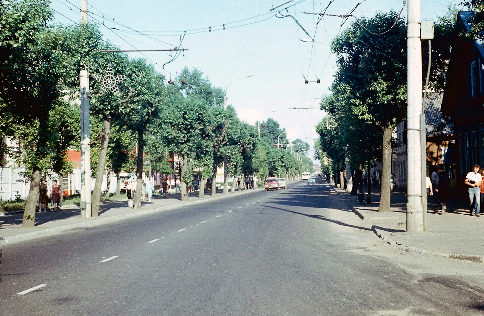 Насколько сильно изменилась Крестовая с 1980 года.