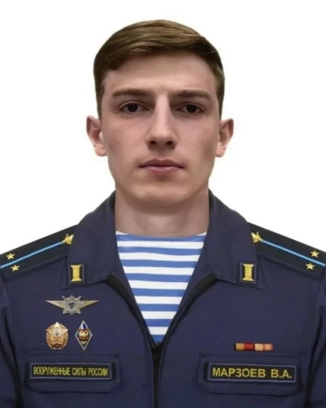 ❗Истекая кровью, лейтенант сначала вытащил двух подчинённых, а потом пошёл за третьим...