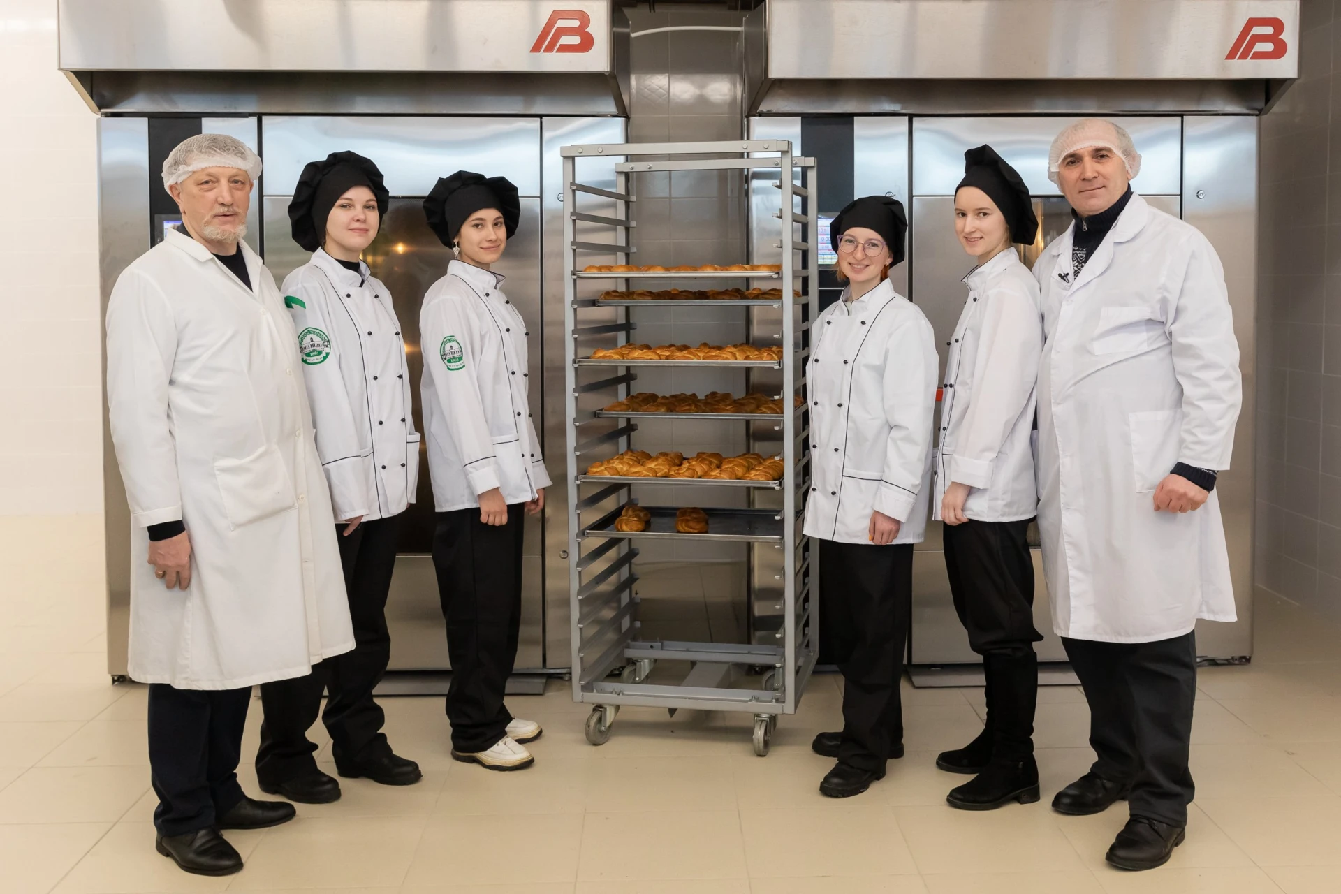 🍞 Румяная корочка, мягкий мякиш и тот самый запах свежей выпечки…