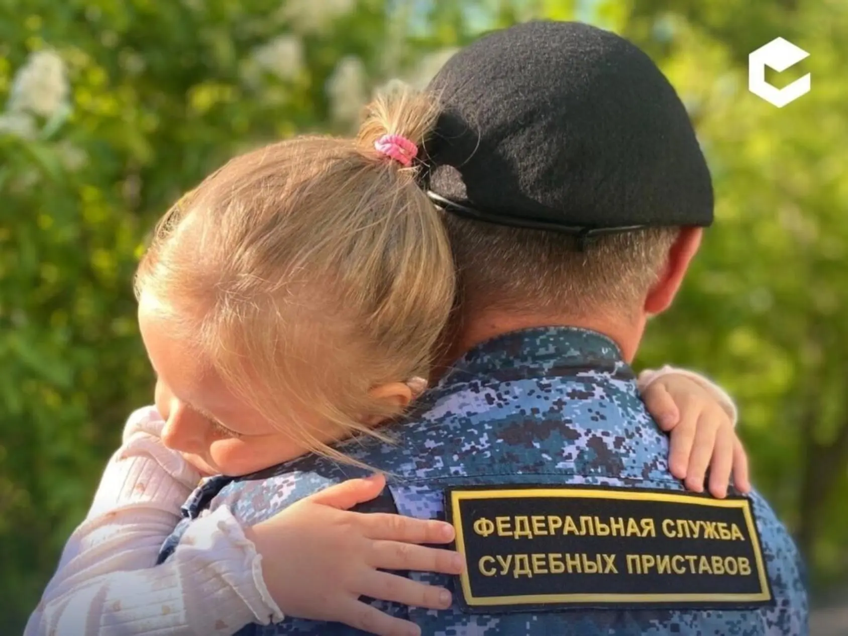Судебные приставы в Выксе спасли полуторагодовалую девочку от опасных условий