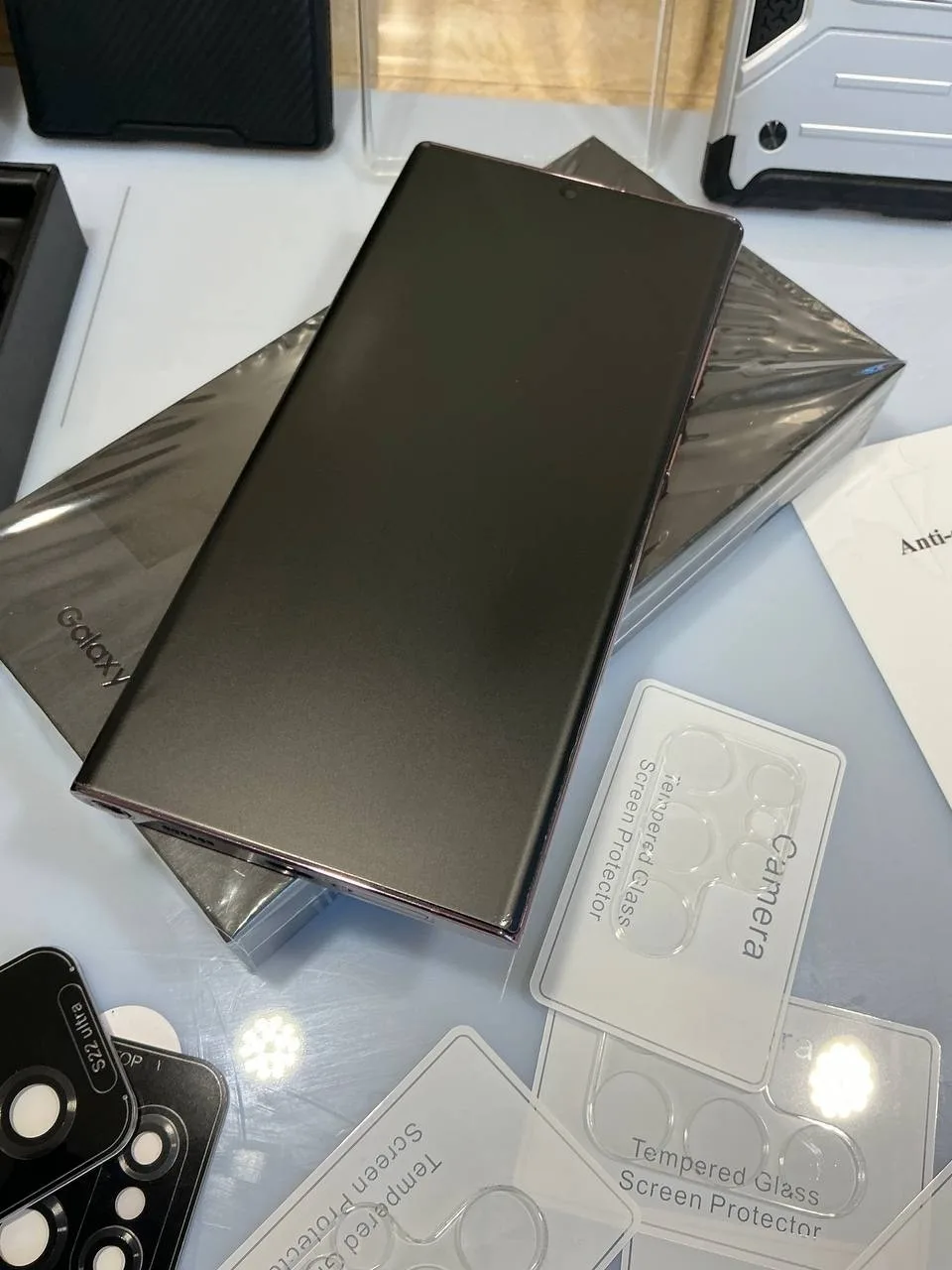 Продам Samsung Galaxy S22 Ultra 12/256 ГБ, Snapdragon 8 Gen 1, Dual SIM, б/у, 31 500 ру...