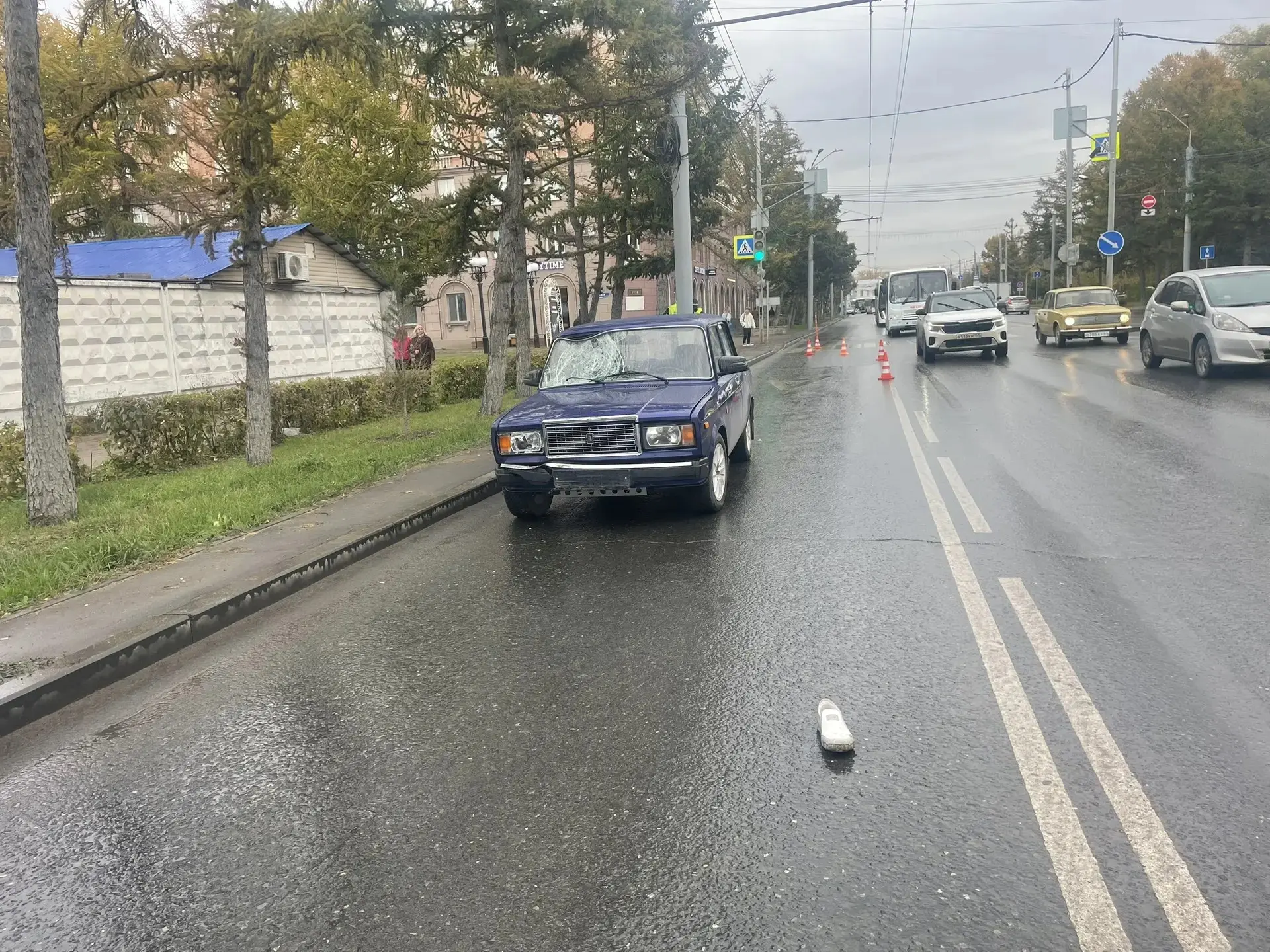 Вчера в 12.30 часов в Госавтоинспекцию поступило сообщение о ДТП в Центральном округе.