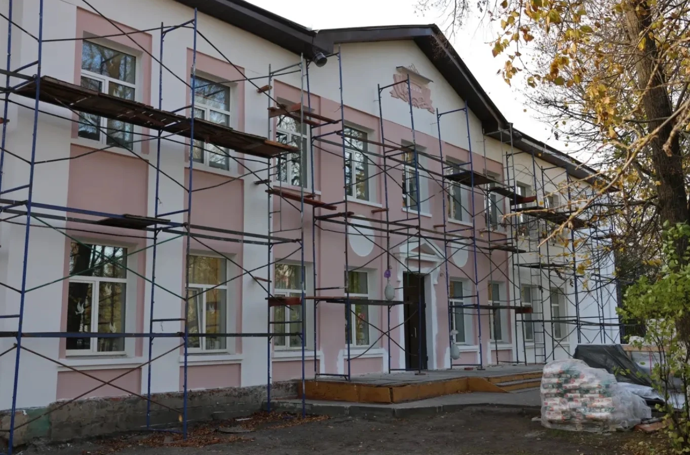 Капитальный ремонт фасада и кровли Детской школы искусств в Новомосковске планируют зав...