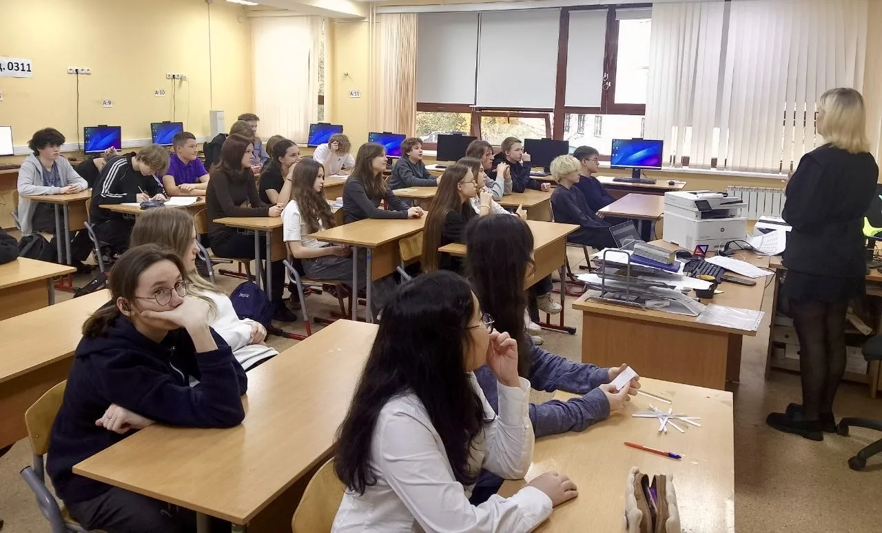 🧑🏻‍💻 Урок цифры с партнёрами из «Школы 21» от Сбербанка