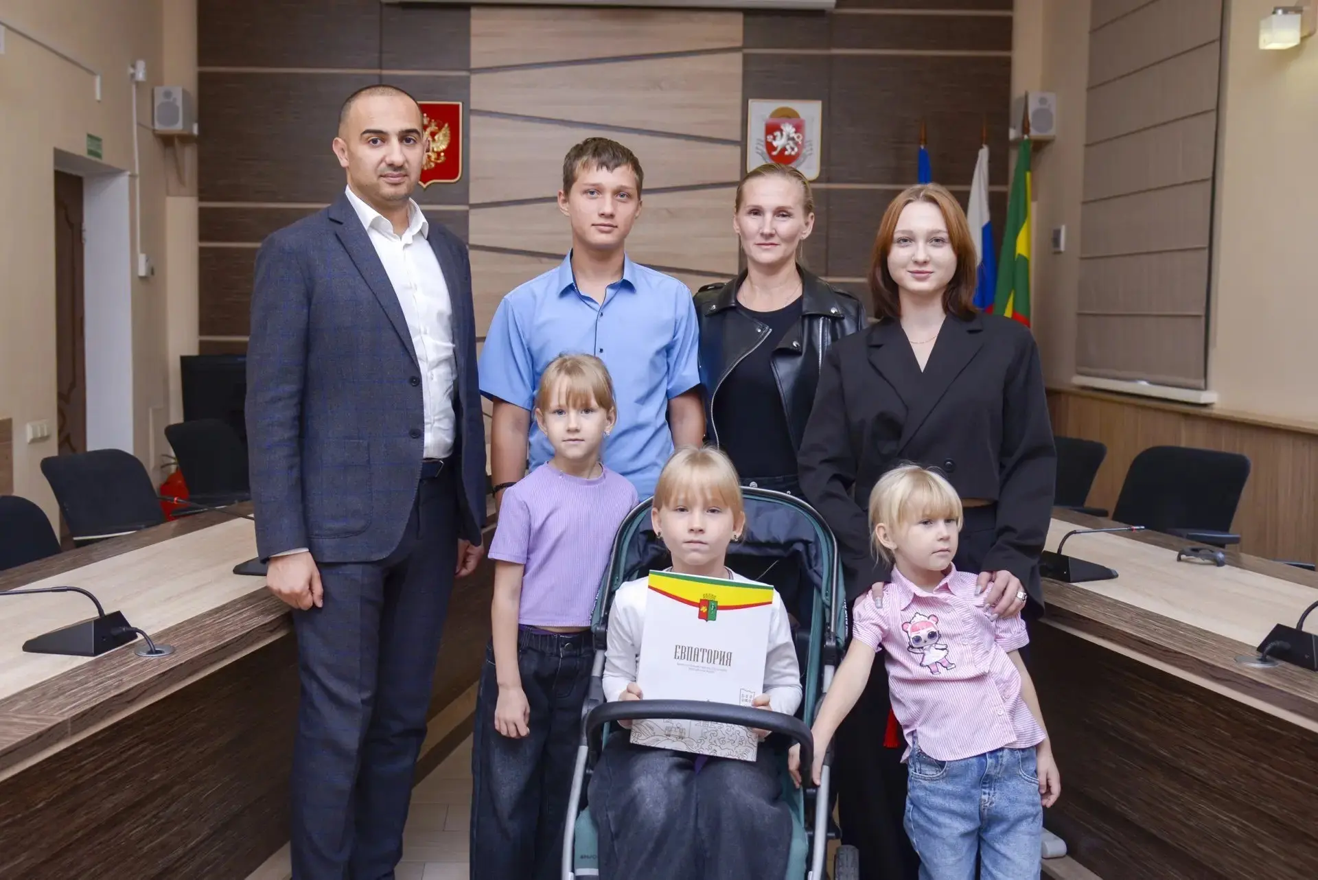 Сегодня с огромным удовольствием вручил многодетной семье, воспитывающей ребёнка-инвали...