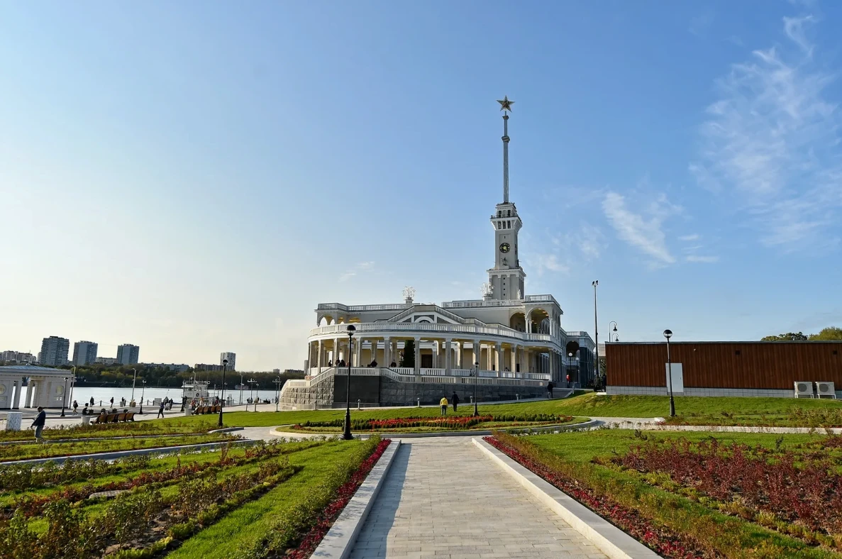 Нагатинский затон, возвращение вокзала-призрака