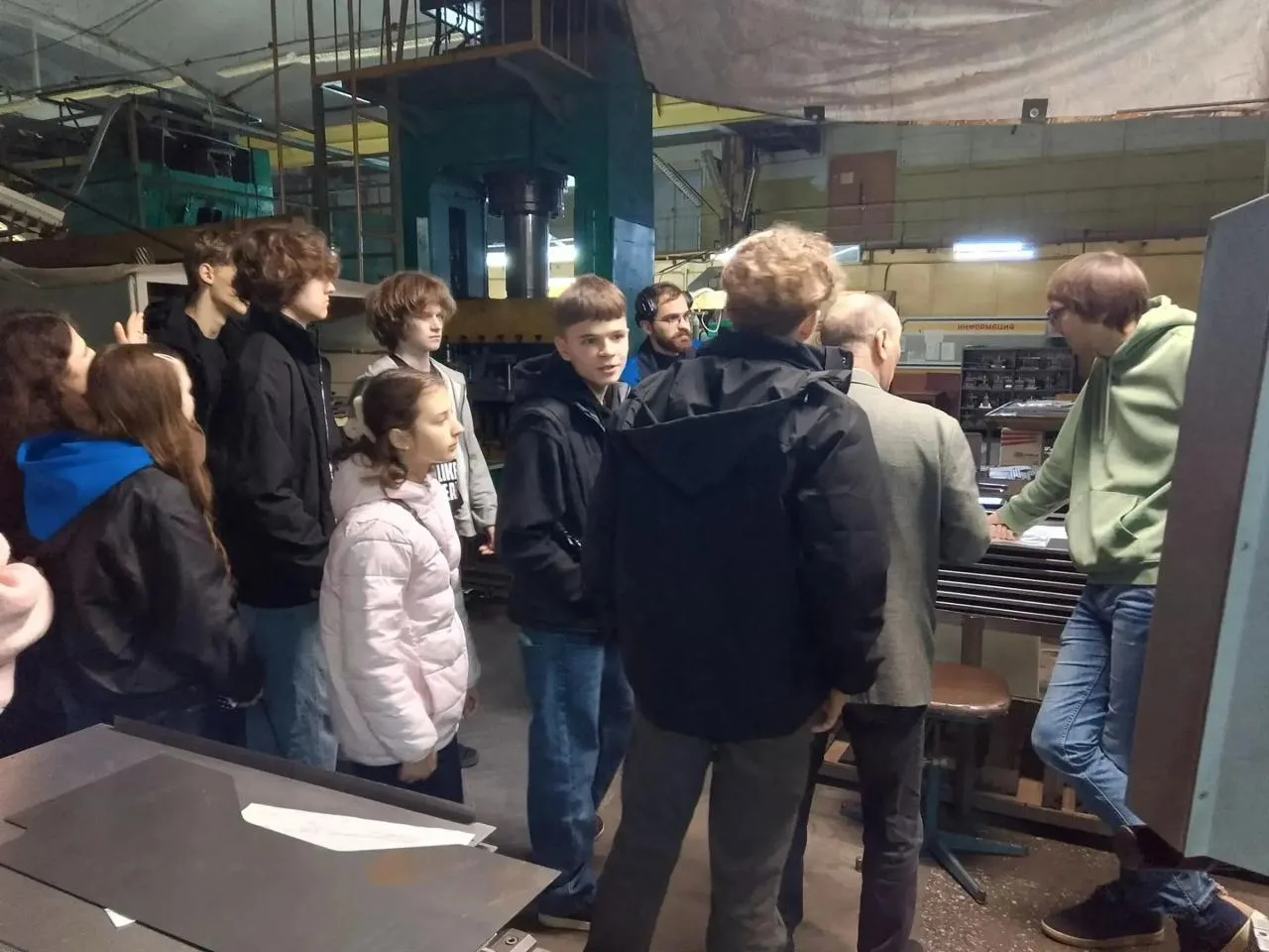 2 500 школьников посетят 15 предприятий Псковской области в рамках акции Неделя без тур...