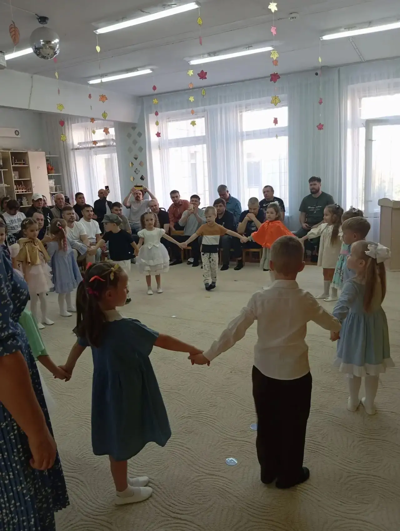 В преддверии Дня отца, который в этом году Россия отмечает 18 октября, в детском саду №...