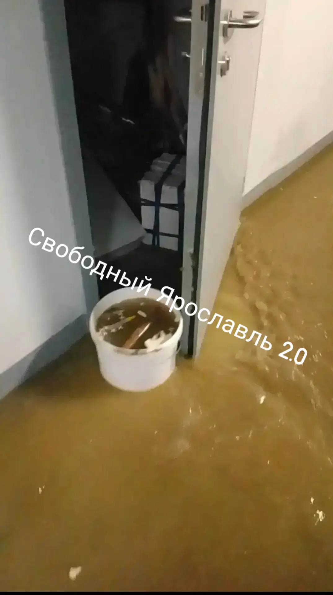 Жители дома 26а по ул. Колмогорова сообщают о прорыве канализации. По их словам УК БЕЗД...