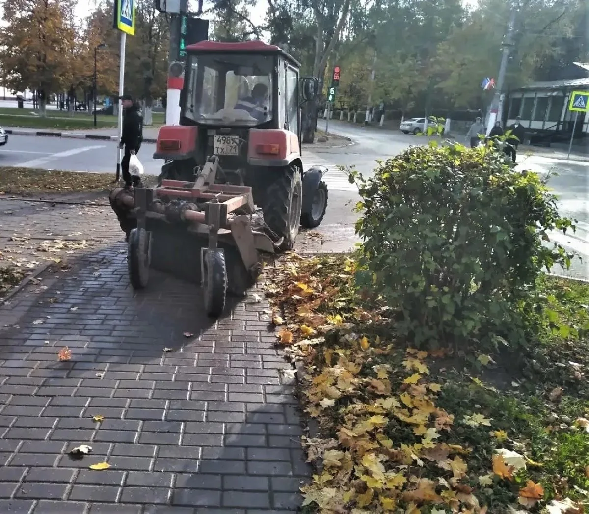 📸 В Алексине продолжаются комплексные сезонные работы​