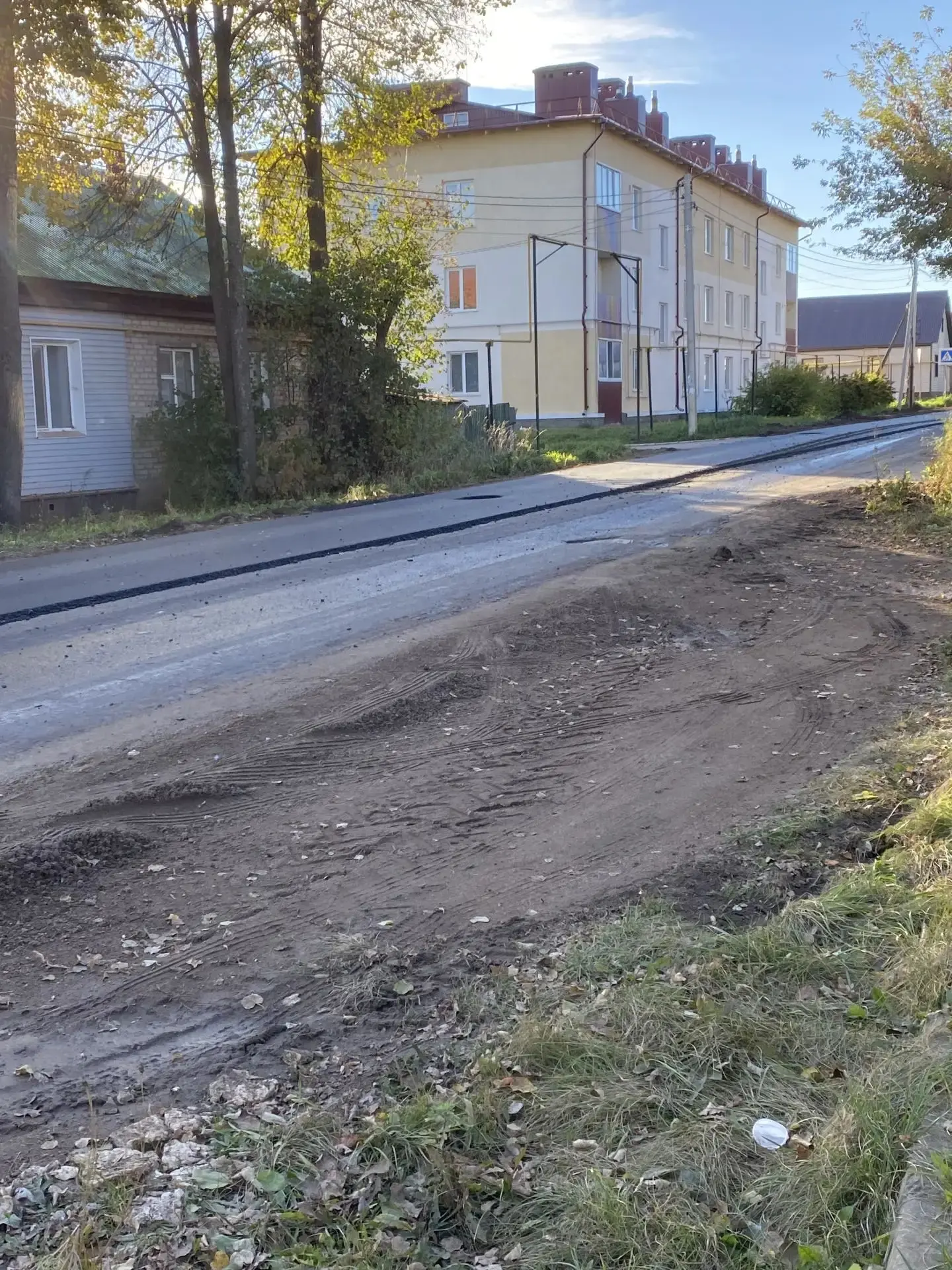 А вот и новый асфальт на Лермонтова